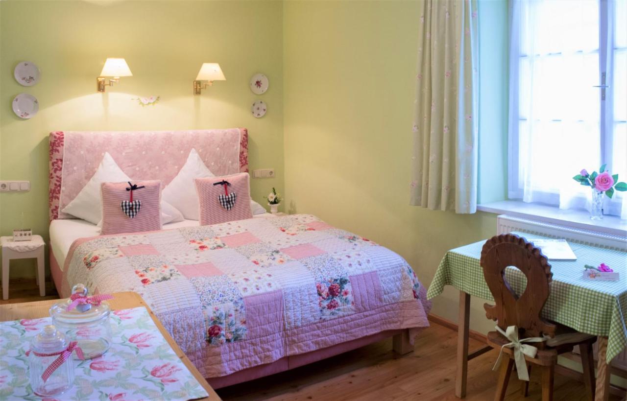 Hannas Alpengruss Apartment - Zimmer Зеефельд в Тироле Экстерьер фото