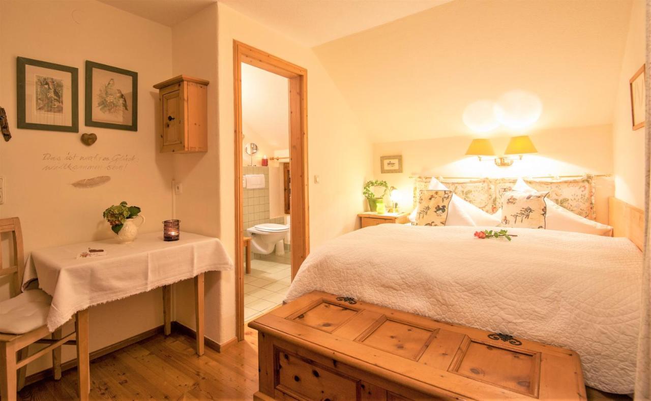 Hannas Alpengruss Apartment - Zimmer Зеефельд в Тироле Экстерьер фото